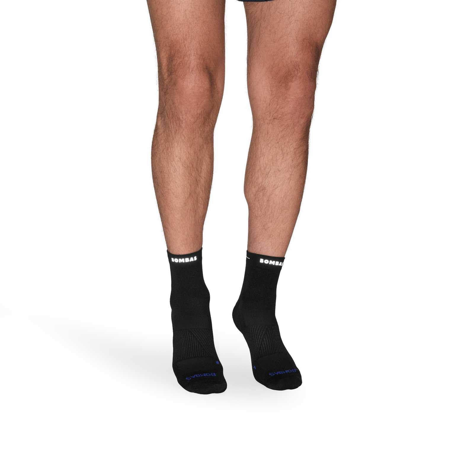 official-bombas::11061-black-adult-male-onmodel-3-transparent.png