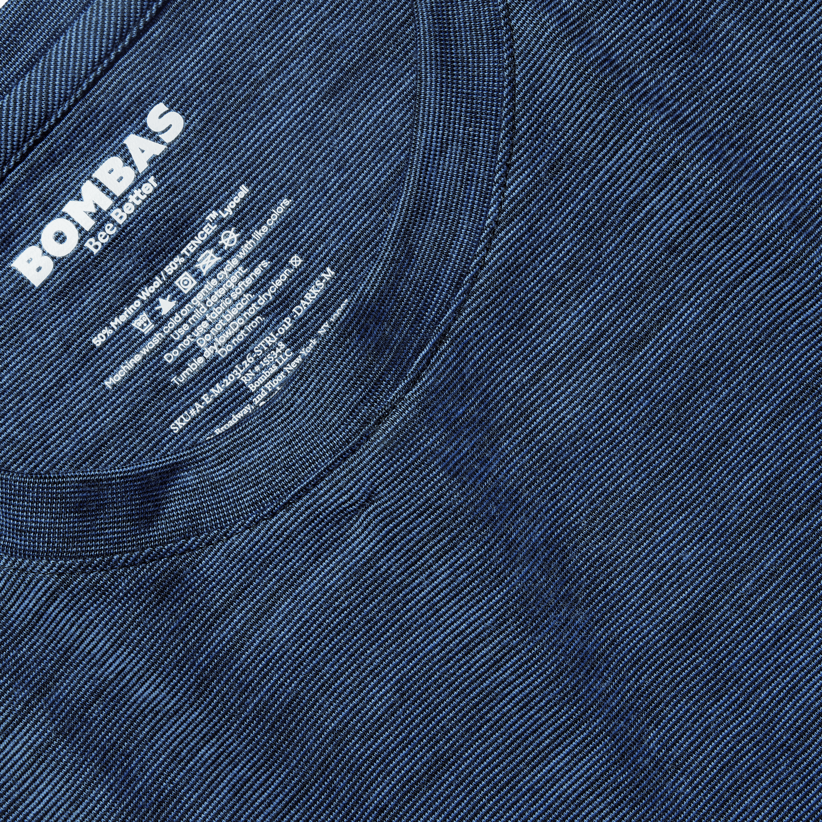 Men's Merino Wool Blend Crew Neck Long Sleeve T-Shirt - Dark Sky Detail [7052]