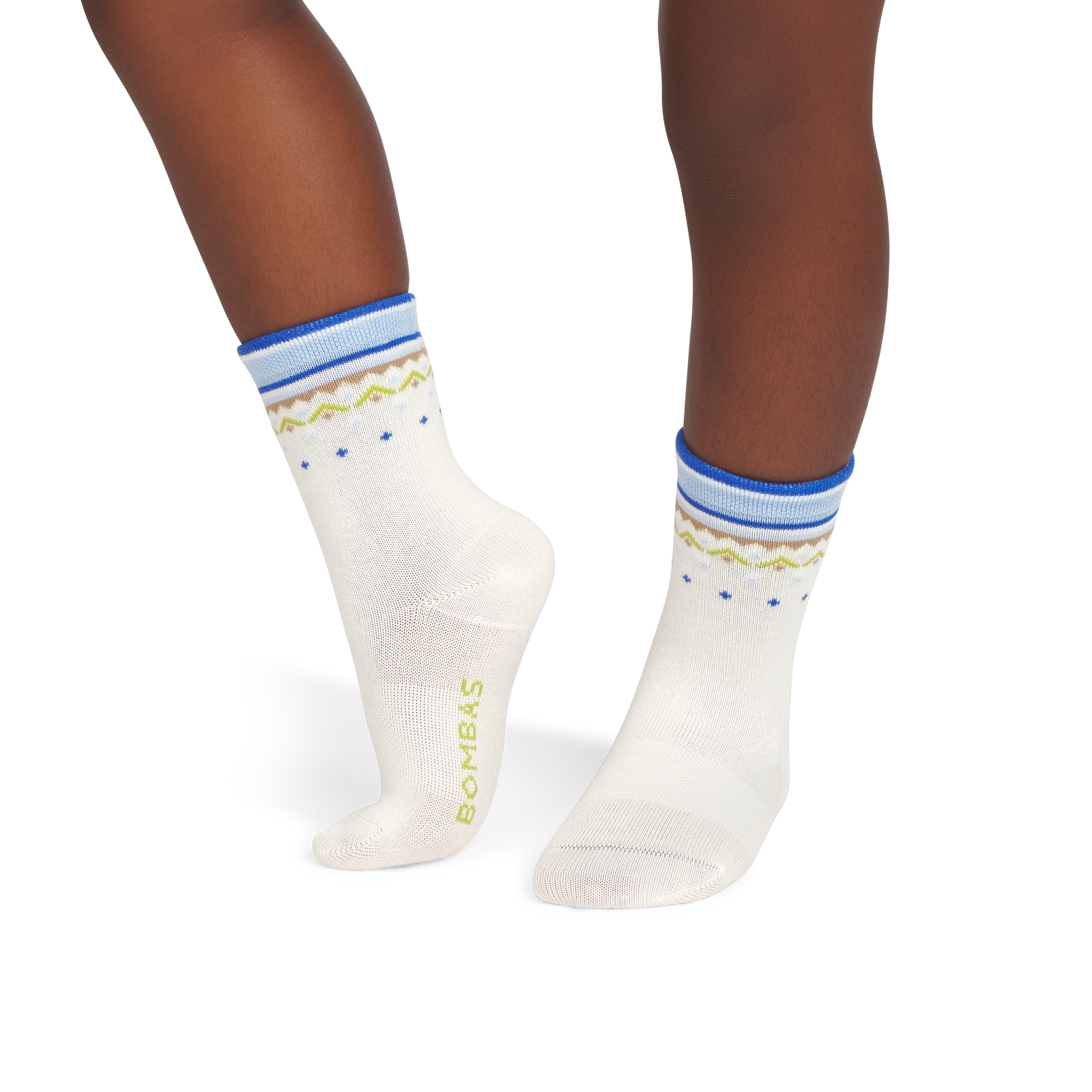 official-bombas::9734-softwhite-junior-unisex-onmodel-2-transparent.png
