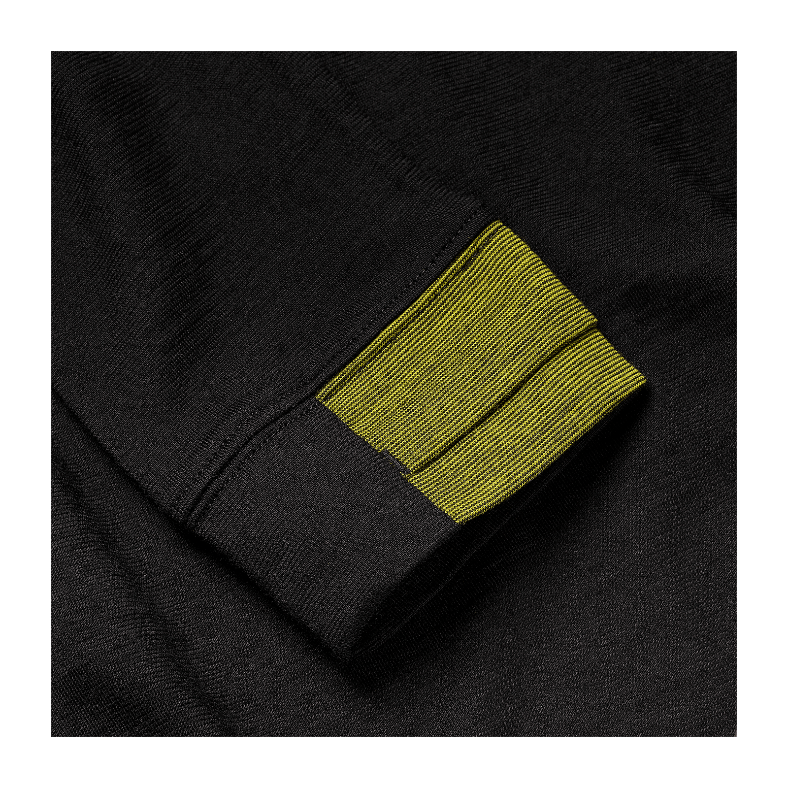 Merino Wool Crew Neck Long Sleeve T-Shirt Black Detail