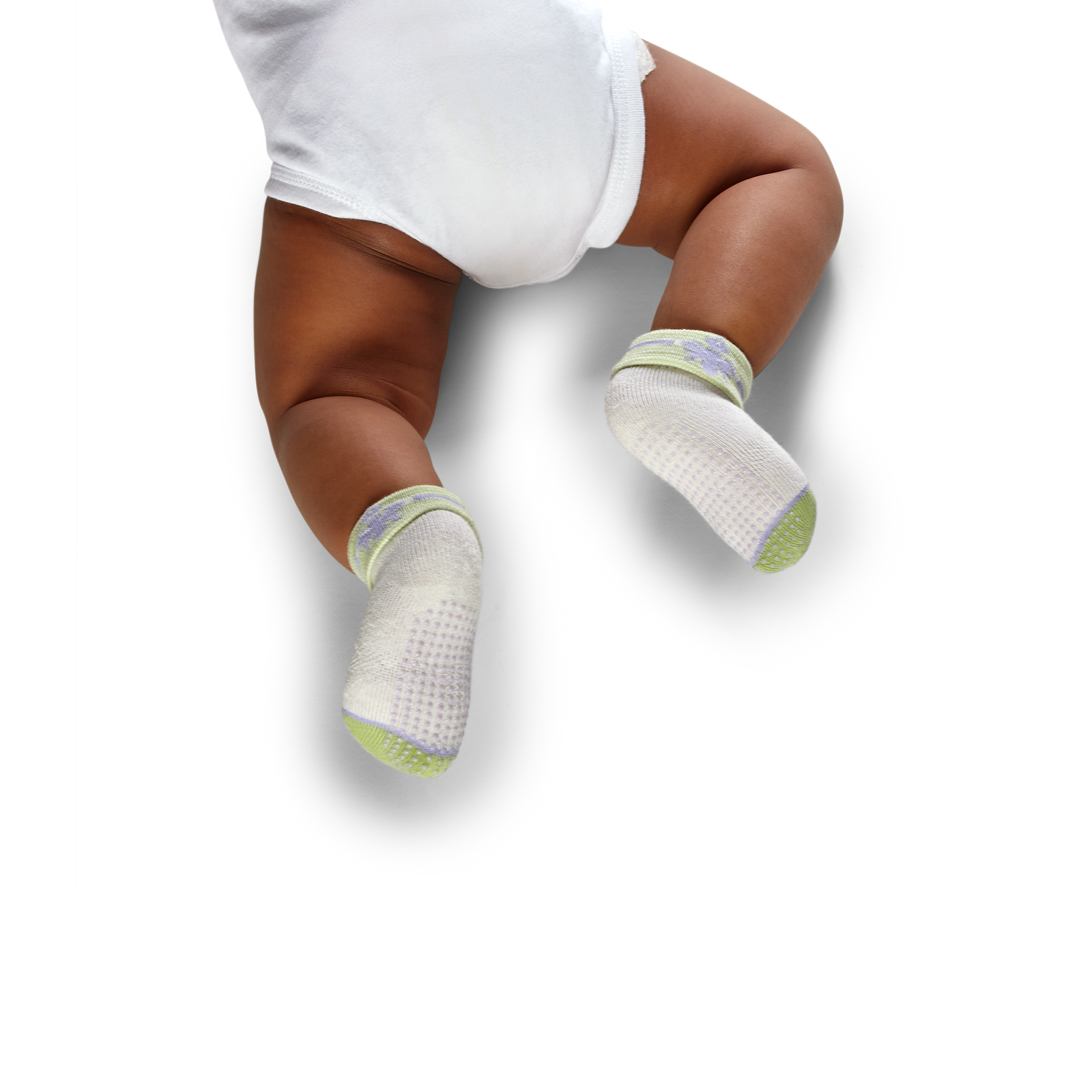 official-bombas::blue-green-mix-onmodel-3-transparent_0b11856b-f995-44af-958d-5b72e62669b1.png