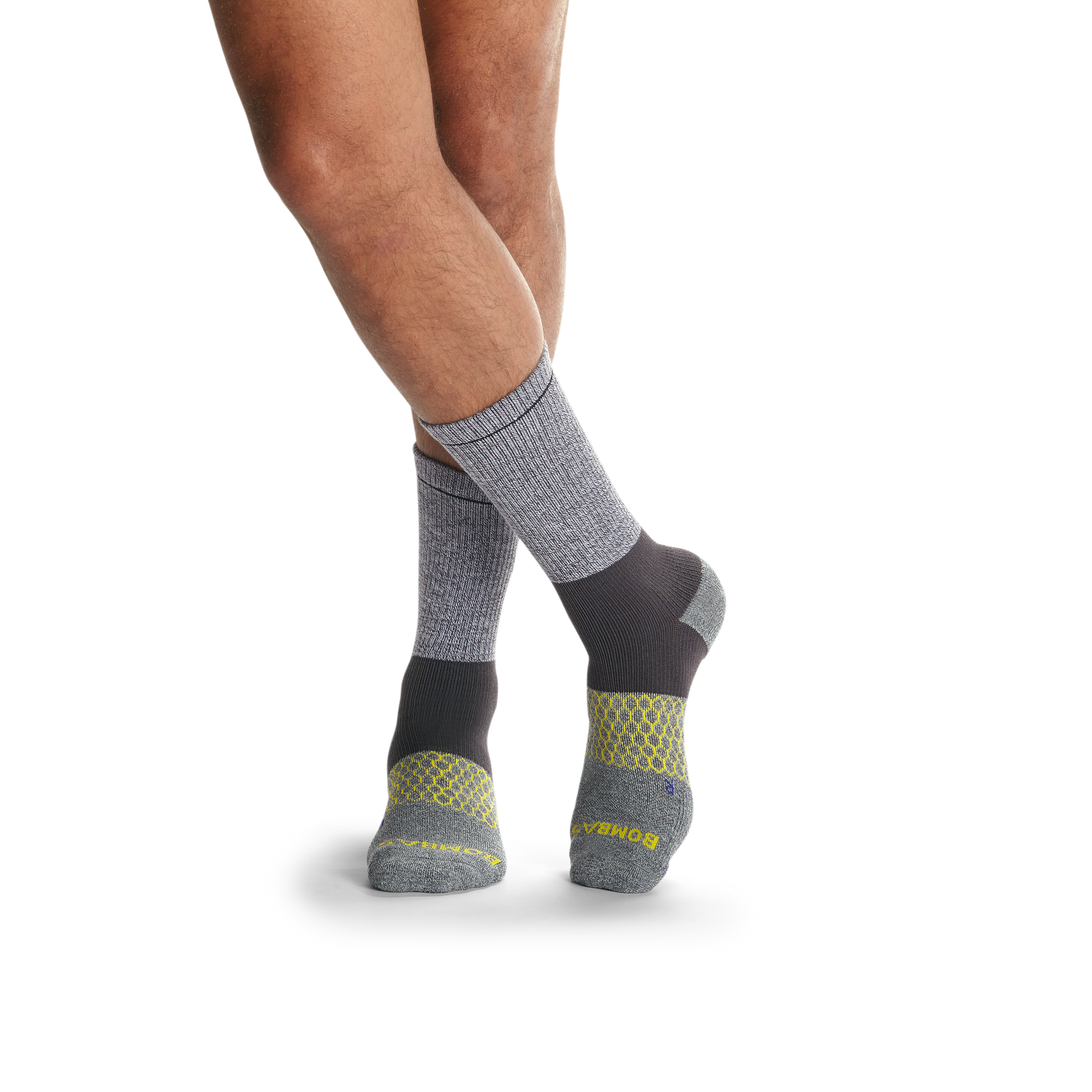official-bombas::charcoal-onmodel-1-transparent_3aee123b-04da-4956-ad3d-9afe82511a46.png